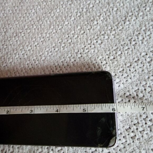 Samsung Galaxy S8 Black Phone - Unlocked, Working, Needs Screen Replaced or Not - Picture 4 of 5